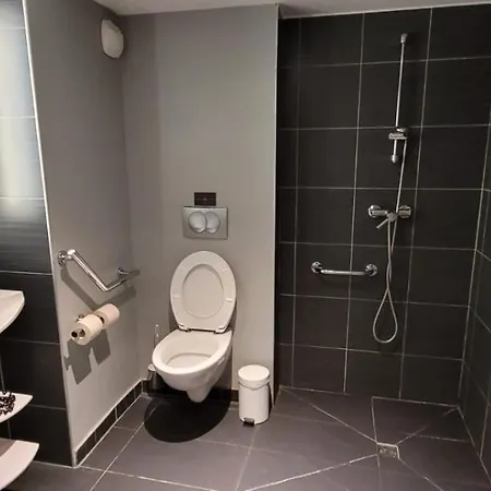 B&B Home Caen Centre Gare