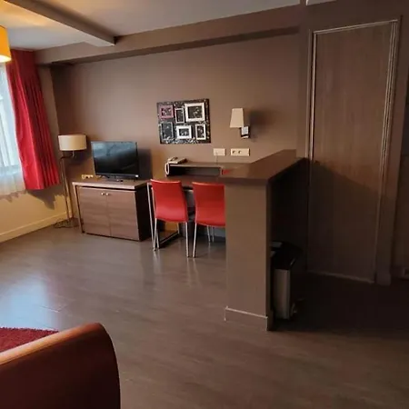 شقة فندقية B&B Home Caen Centre Gare 4*