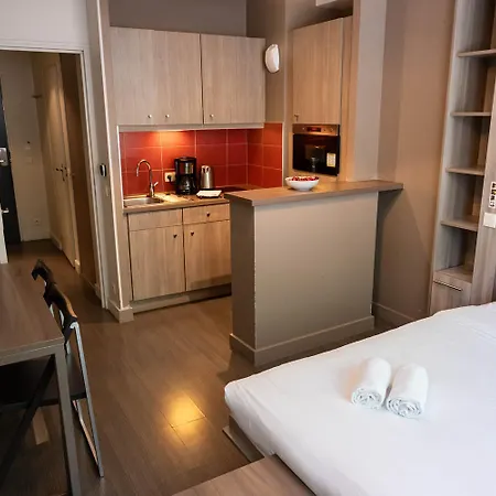 شقة فندقية B&B Home Caen Centre Gare 4*
