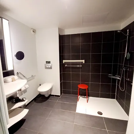 מלון דירות Centre Gare 3*